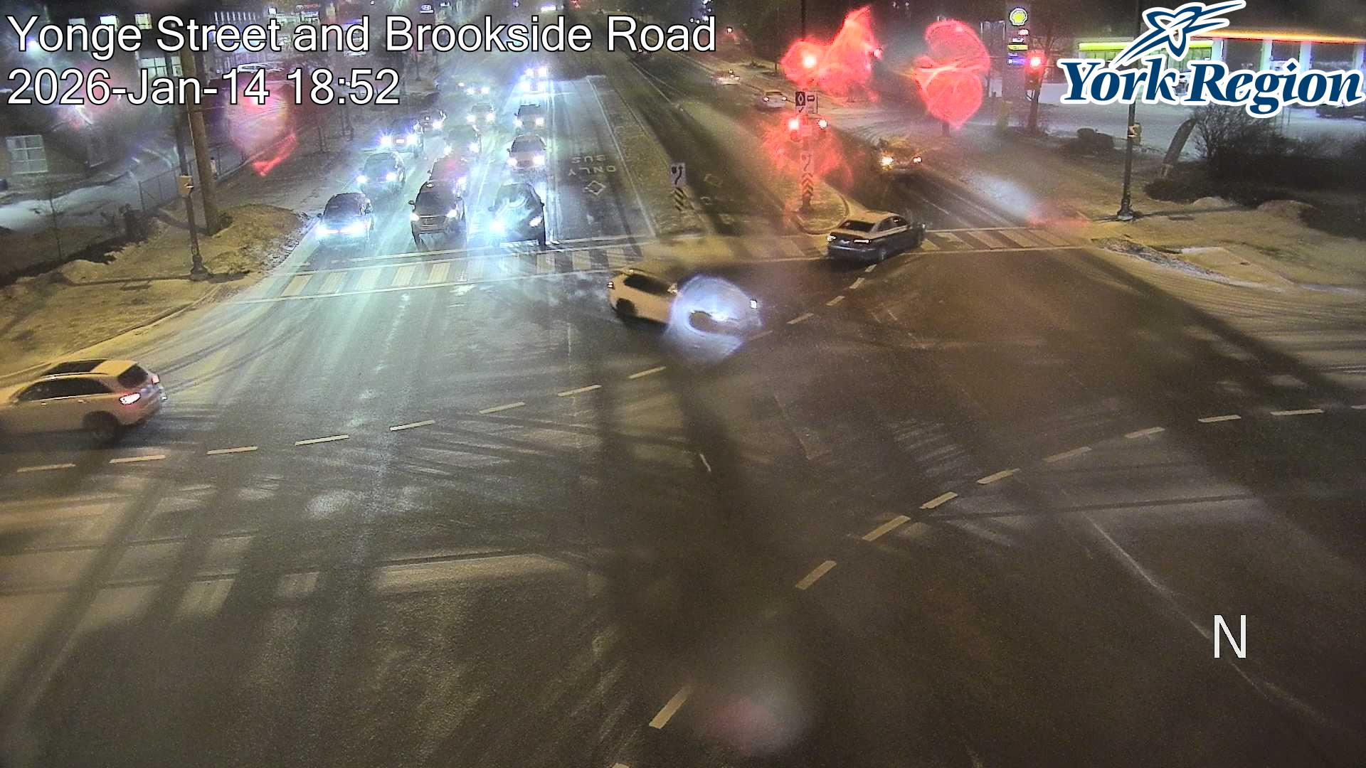 Yonge Street at Brookside Drive/Silverwood Avenue